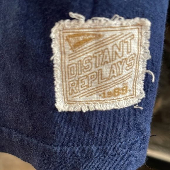 Distant Replays University of Arizona t-shirt. Boys size small - Picture 4 of 5